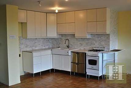 2nd image of 4465 Douglas Ave APT 8j