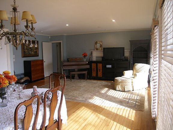 5th image of 2832 Northwoods Dr