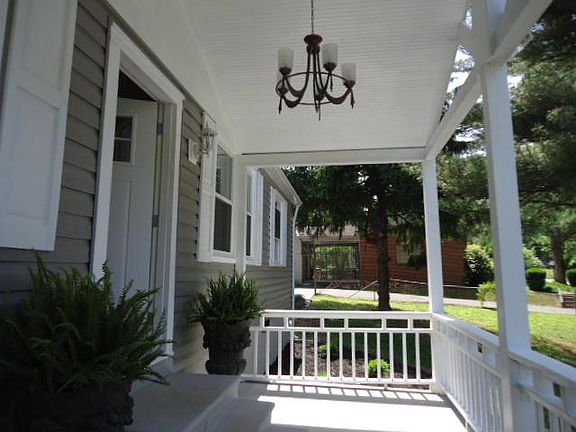 3rd image of 4204 NW Lonas Dr