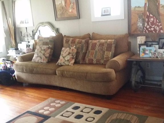 ORIGINAL WOOD FLOORS