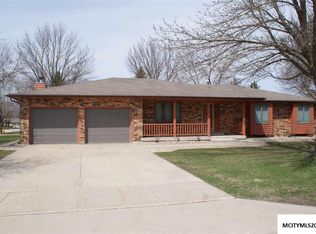 1 Field Rd, Mason City, IA 50401