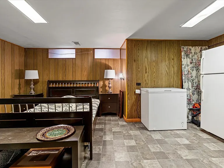 4836 Kirk St #B — Photo 15
