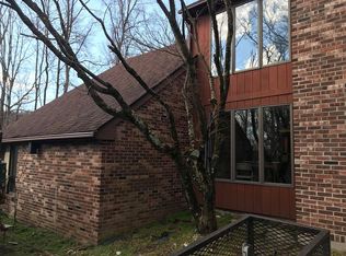 18 Anderson Rd, Clinton, NJ 08809