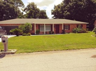 1705 Sakura Dr, Valrico, FL 33596