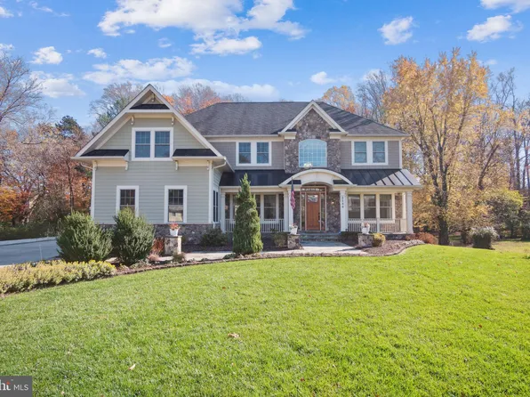 2586 Rambling Rd, Vienna, VA 22181