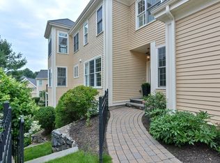 35 Clubhouse Way UNIT 35, Sutton, MA 01590
