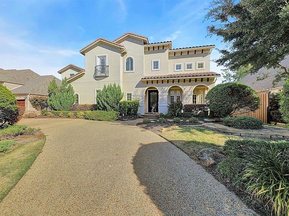 3rd image of 3108 Vermillion Dr
