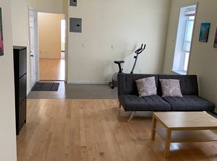 522 82nd St #2F, Brooklyn, NY 11209