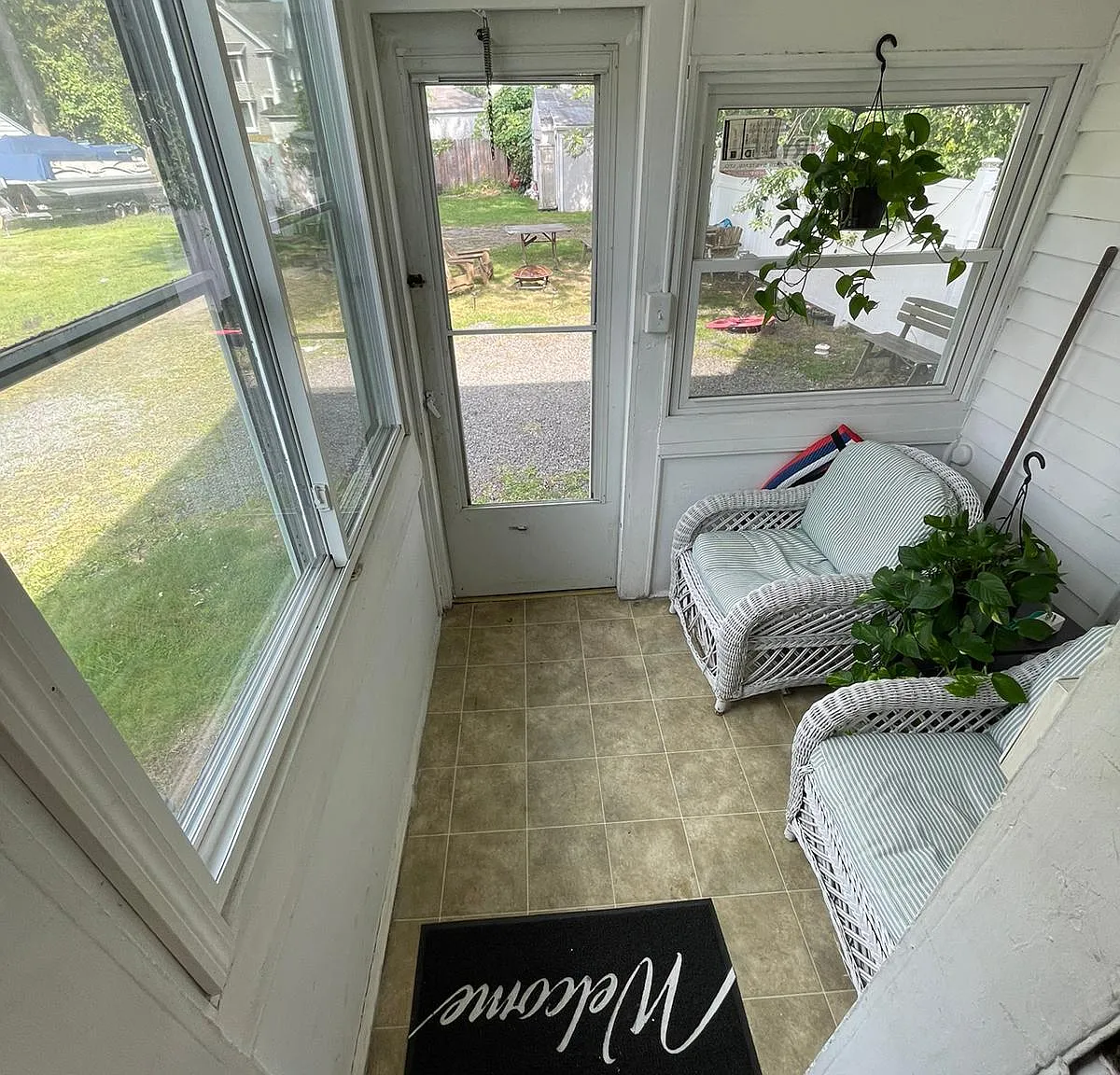 3 bed, 1.5 bath, 1400 sqft, $2,900 — Photo 3