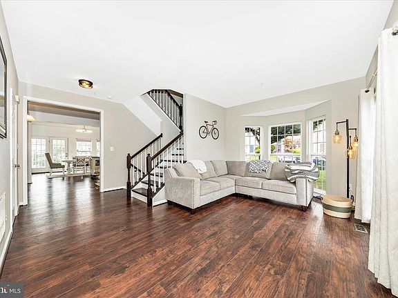 3rd image of 6631 McGrath Pl