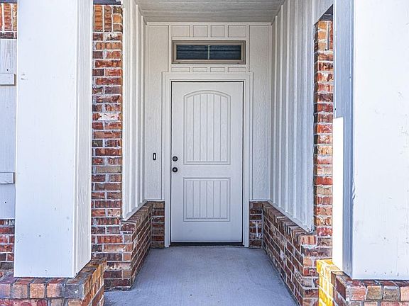 3rd image of 14009 Northwood Village Dr