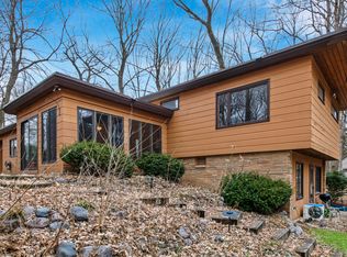 4963 S 79th St, Greenfield, WI 53220