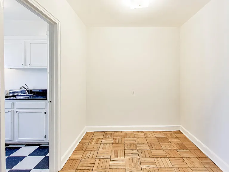 1724 N Quinn St #105 — Photo 7