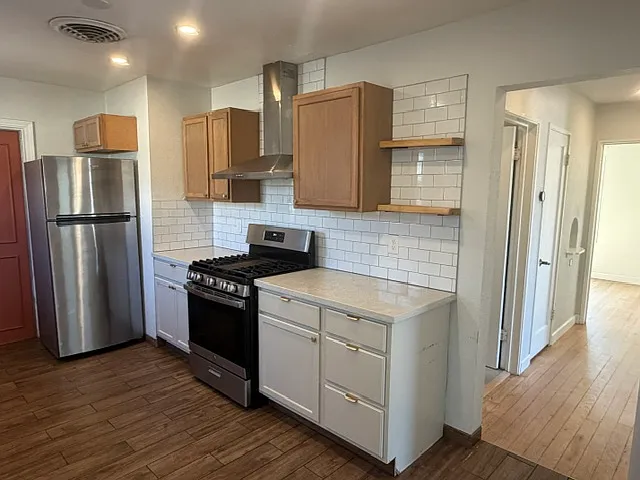 34 E Alpine Ave — Photo 3