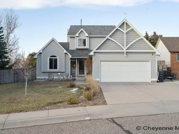 2841 Foothills Rd, Cheyenne, WY 82009