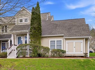 23 Bourne Dr, Bedford, NH 03110