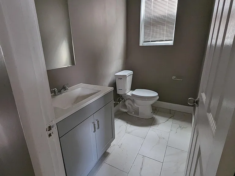 3918 Pennsylvania Ave — Photo 10