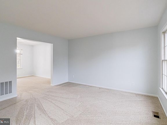 4th image of 1208 Oreganum Ct