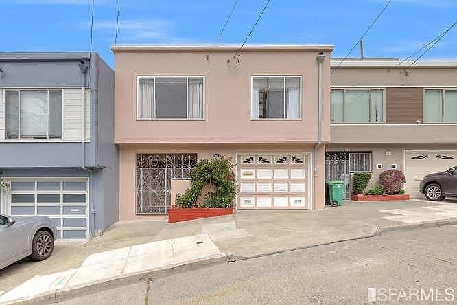 1st image of 482 La Grande Ave