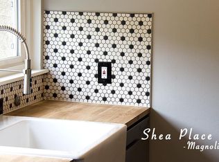 2863 Thorndyke Ave W #304, Seattle, WA 98199