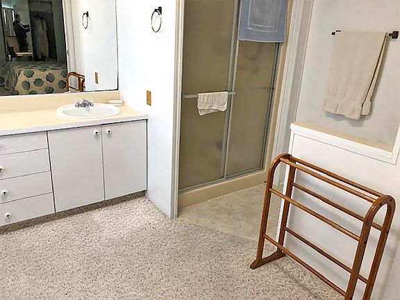 4th image of 26345 New Orleans Dr #270
