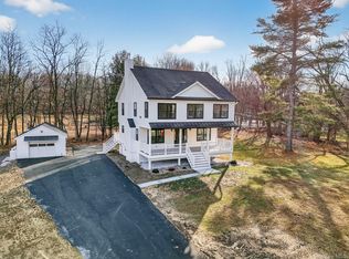 11 Appleblossom Lane, Hopewell Junction, NY 12533