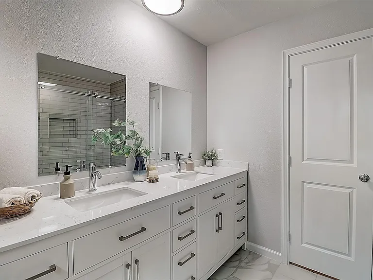 607 Field St — Photo 24