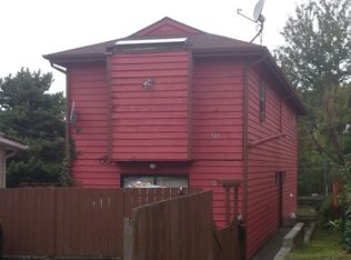 927 28th Ave S, Seattle, WA 98144