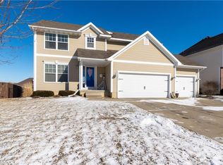 1006 NE Otter Ridge Cir, Ankeny, IA 50021