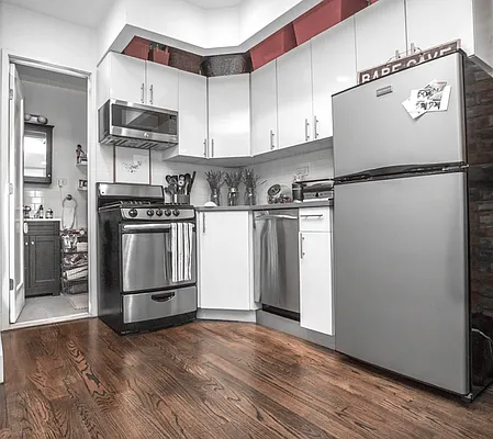 Rented by REAL New York | media 6