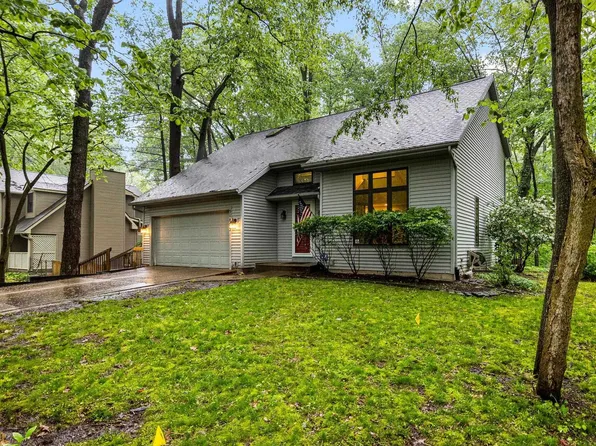 51862 W Gatehouse Dr, South Bend, IN 46637