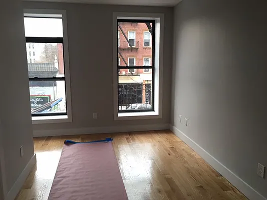 Rented by Premier Metro Realty Corp | media 38