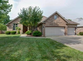 988 E Gaslight Dr, Springfield, MO 65810