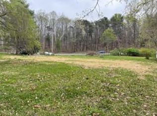 4864 Prices Fork Rd, Christiansburg, VA 24073