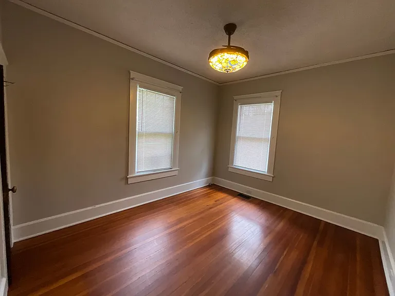 1117 Lexington Ave — Photo 30