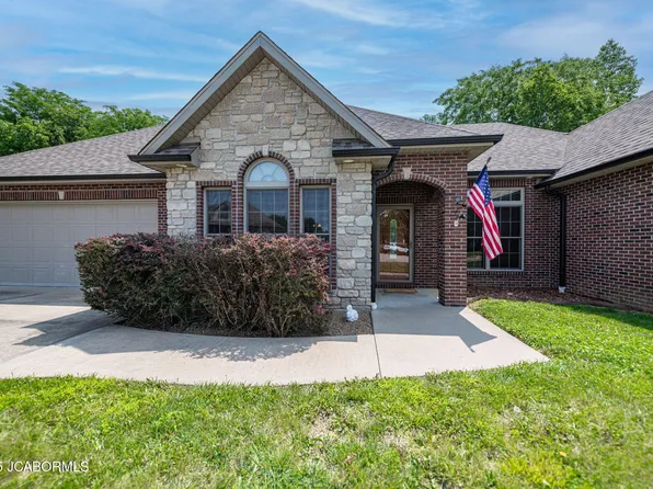 508 Natchez Trace Dr, Jefferson City, MO 65109