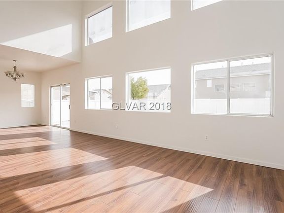 3rd image of 3771 King Palm Ave