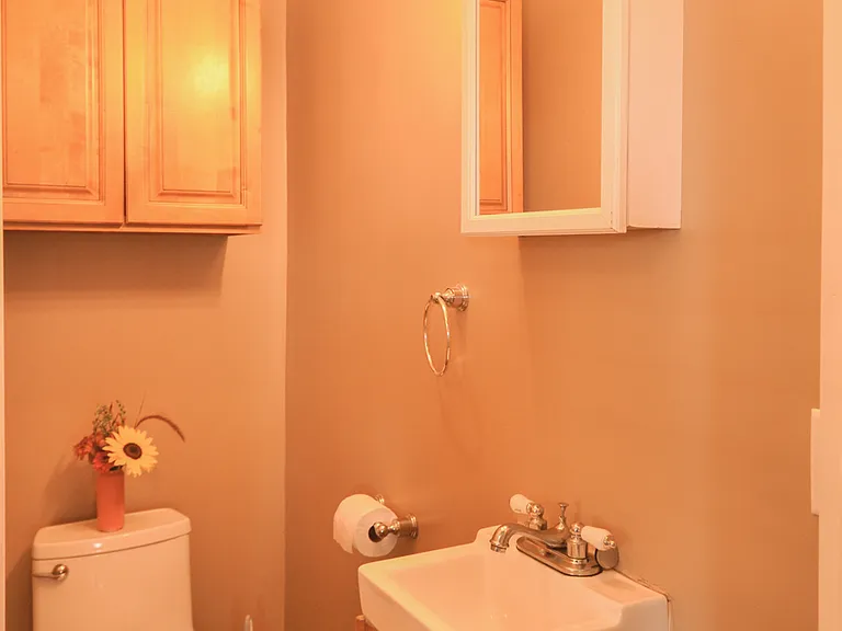 148 Ohio Ave #4 — Photo 17