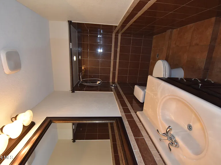 10800 Saigon Dr — Photo 25