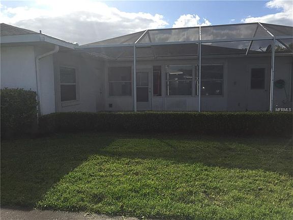 3rd image of 1040 Willow Dr #A