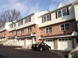 1524 Highland Ave APT 24, Waterbury, CT 06708