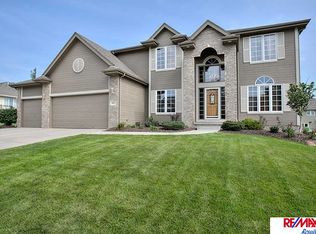 14627 Girard St, Bennington, NE 68007