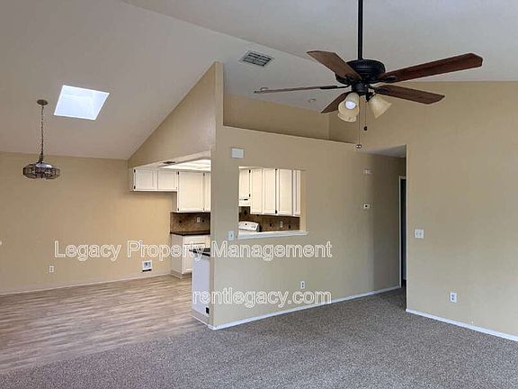 5th image of 7733 Robinette Rd