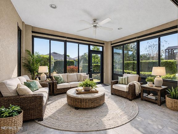 4th image of 118 WOODHURST Drive