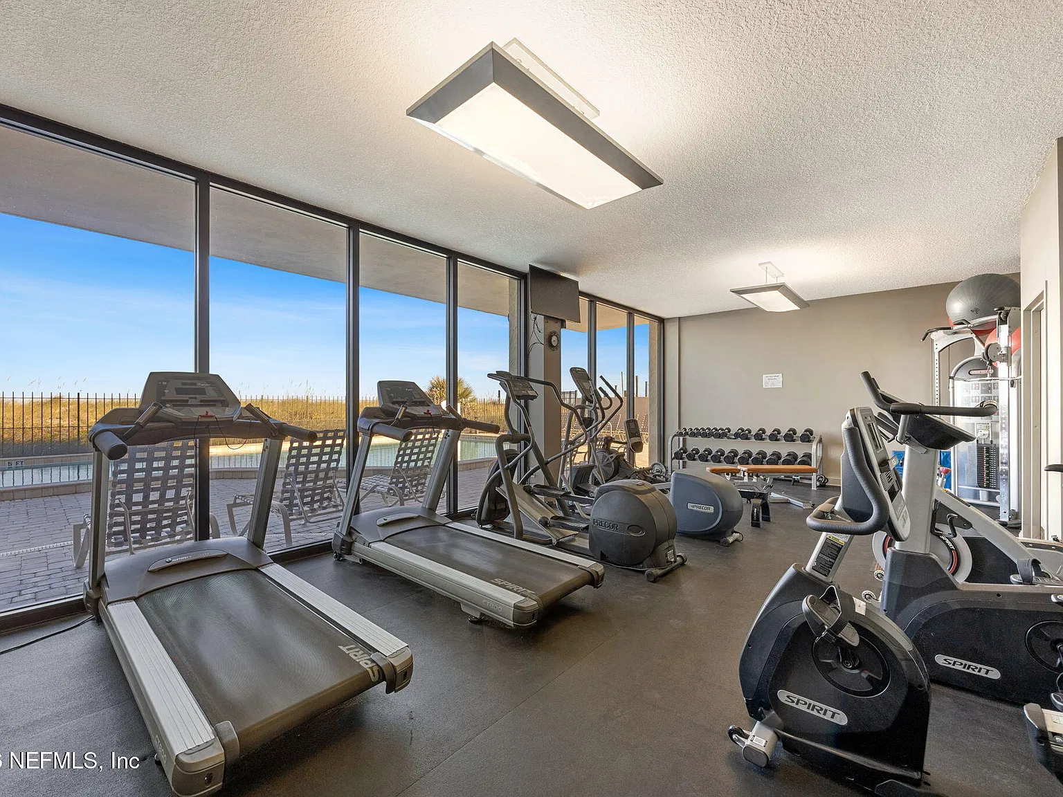 2 bed, 2.0 bath, 1100 sqft, $3,750 — Photo 4