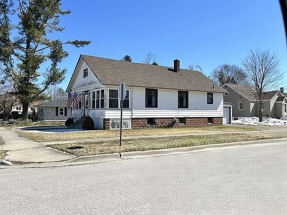3rd image of 728 S 8th Ave
