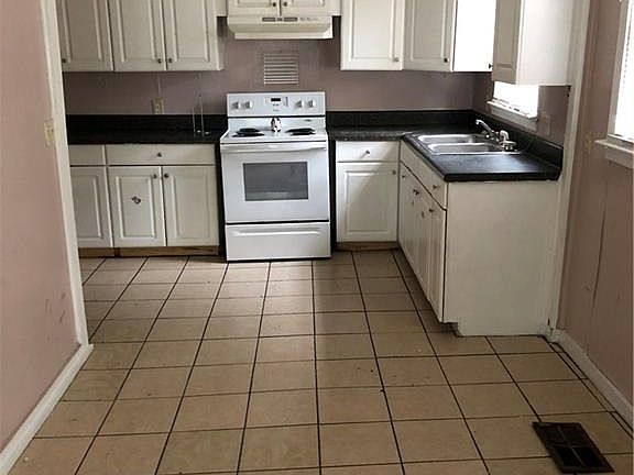 2nd image of 4410 Vassie Dr