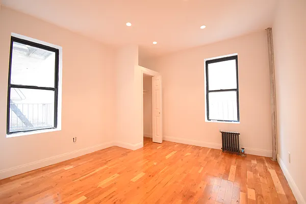 Rented by Triplemint | media 7