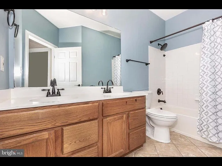 5914 Fox Glen Ct — Photo 18