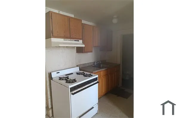Building Photo - 740 Pearl St #1R